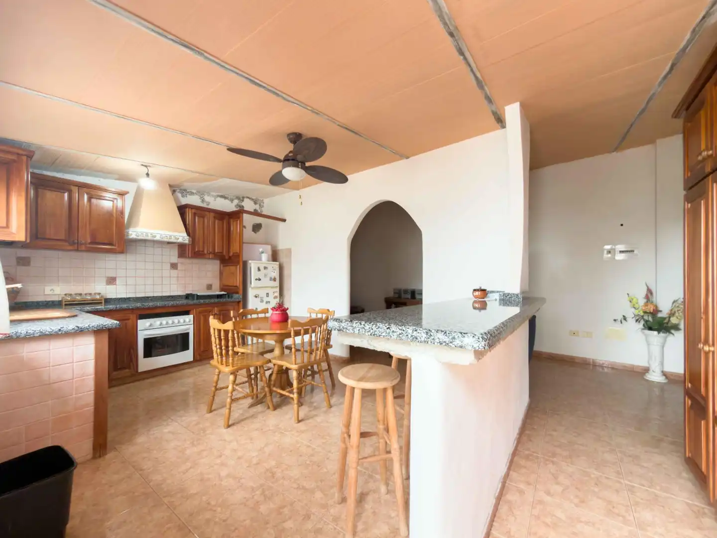 Cuina de Casa o xalet en venda en Icod de los Vinos amb Terrassa, Moblat i Balcó