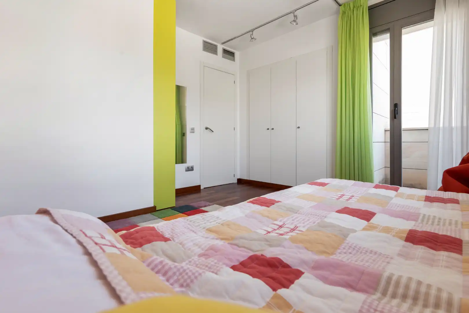 Habitación de Casa adosada en venta en Torredembarra con Aire acondicionado, Calefacción y Parquet