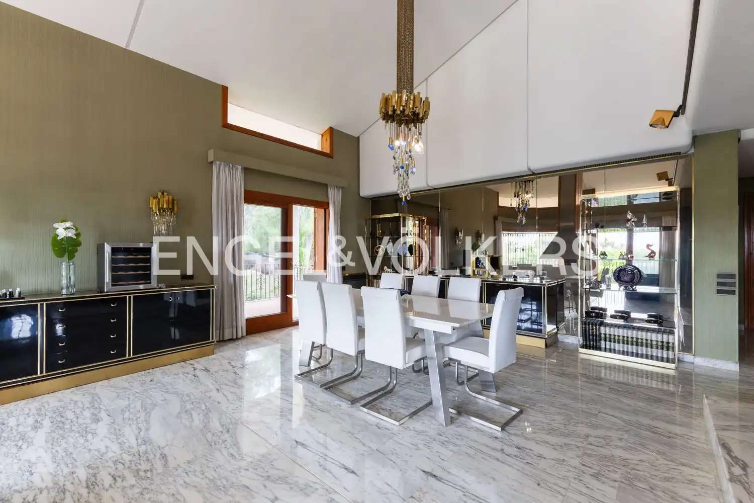 Comedor de Casa o chalet en venta en Chiva con Aire acondicionado, Calefacción y Jardín privado