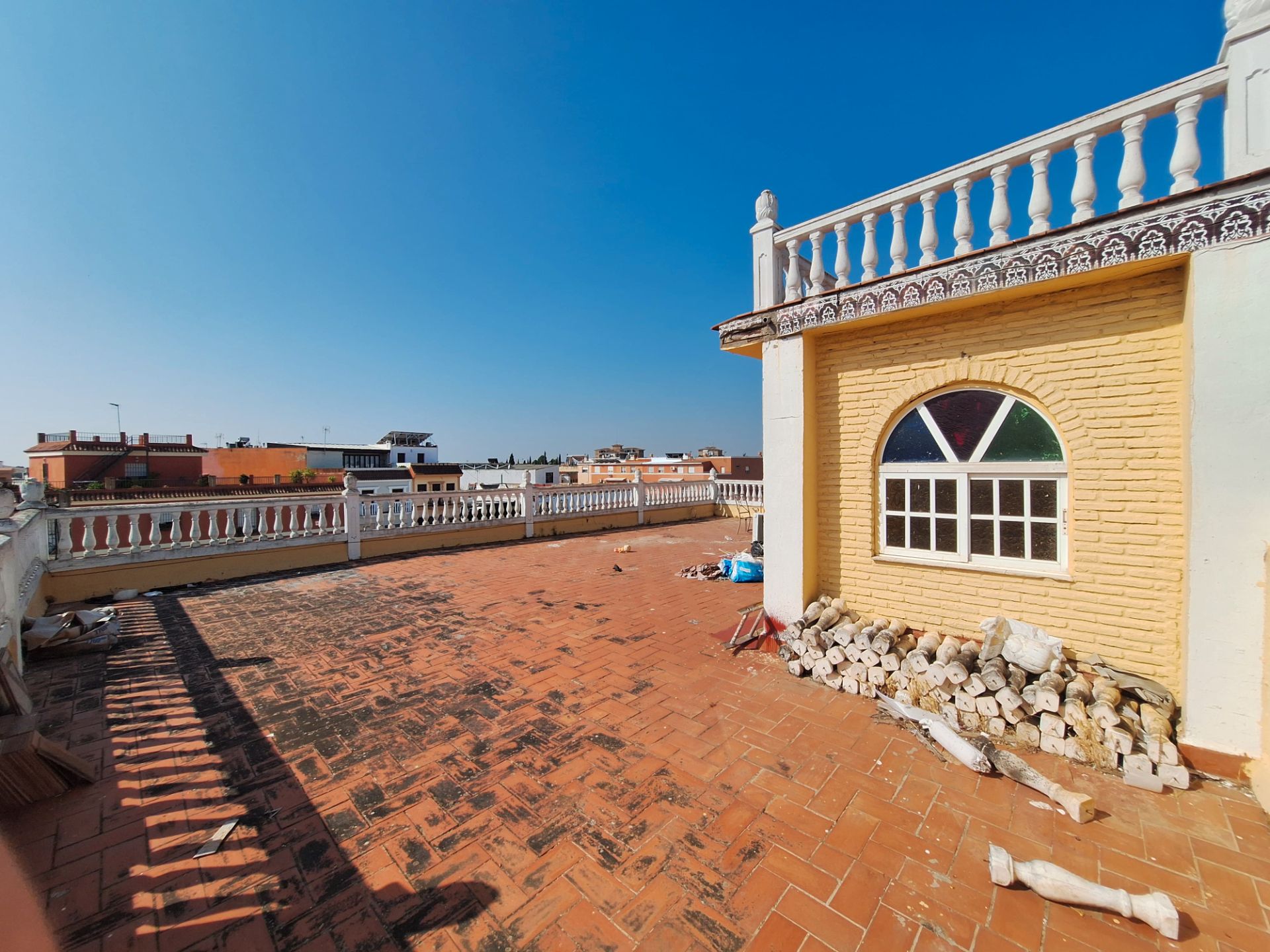 Terrace of Single-family semi-detached for sale in Mairena del Aljarafe  with Balcony and Jacuzzi