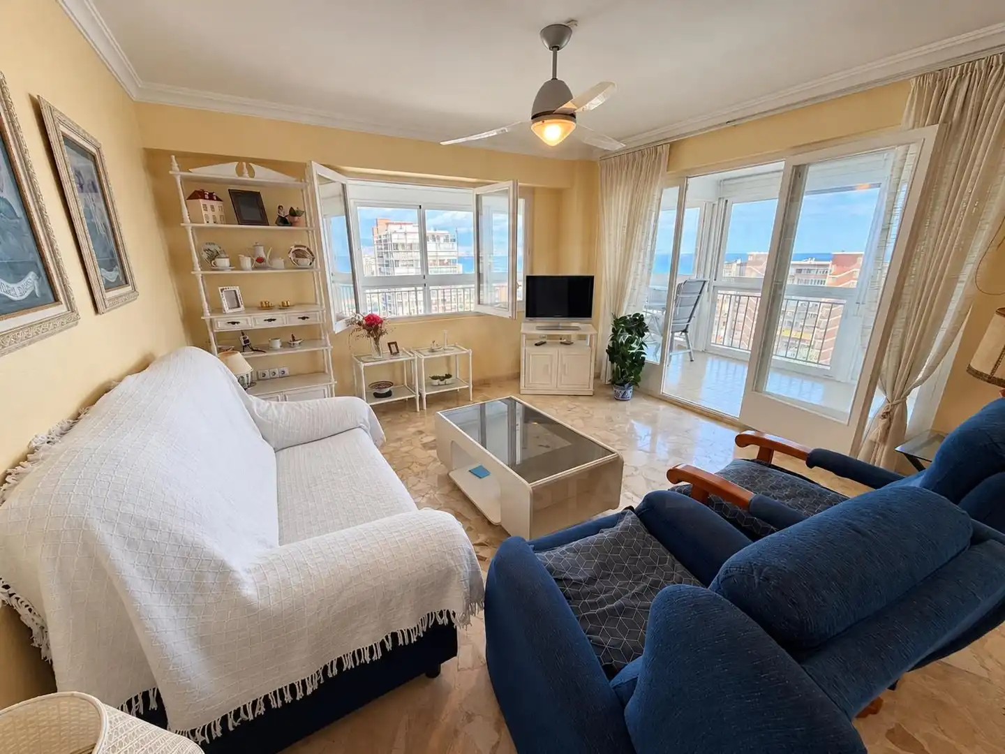Sala d'estar de Pis en venda en Playa de San Juan - El Cabo de las Huertas