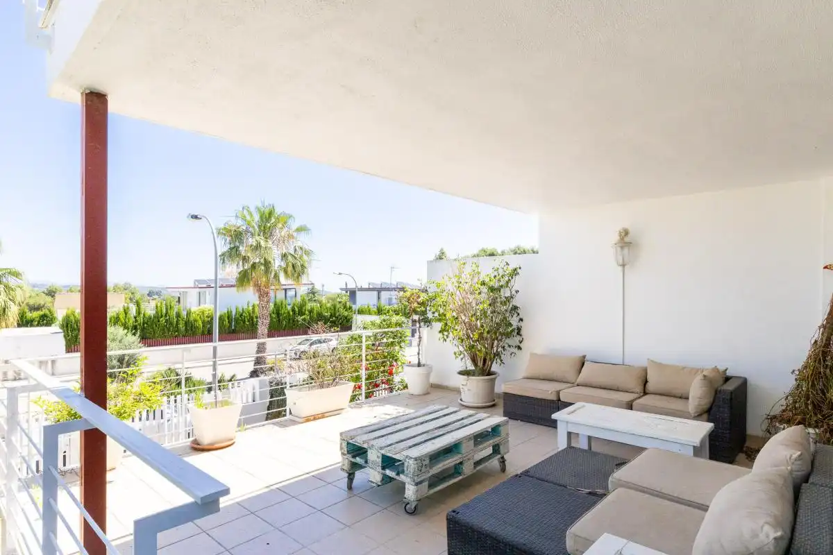 Terrasse von Haus oder Chalet zum Verkauf in Chiva mit Heizung, Privatgarten und Abstellraum