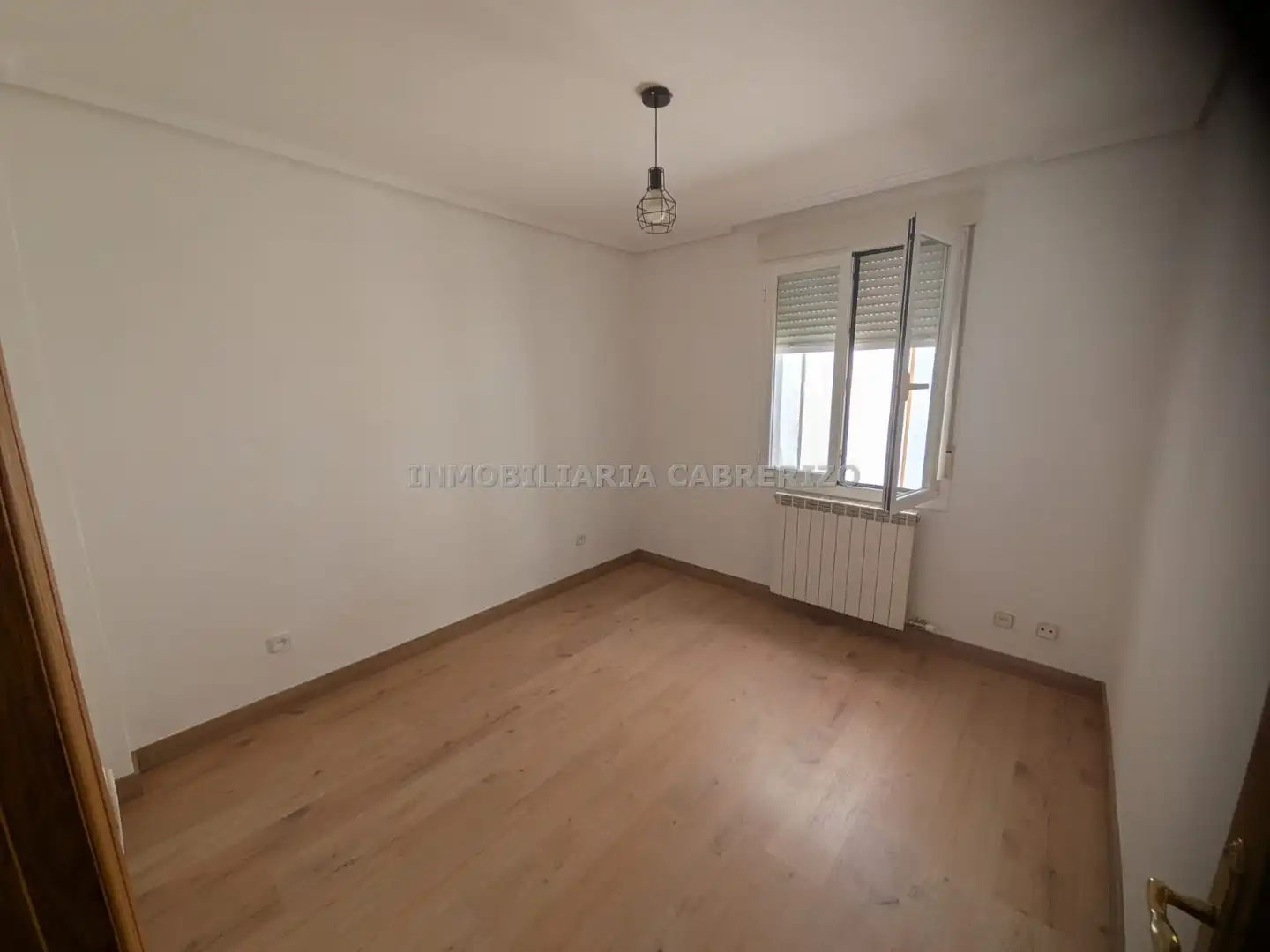 Habitación de Apartamento en venta en  Logroño con Calefacción, Parquet y Terraza