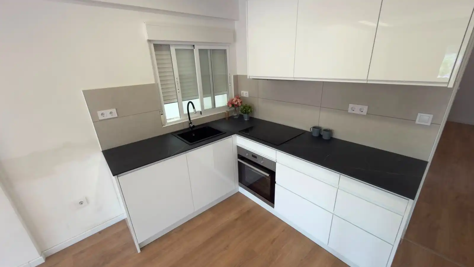 Piso con terraza en venta en Carrer n'Emili Llopis 26, imagen 6