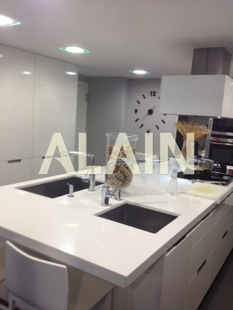 Kitchen of Flat for sale in  Valencia Capital  with Air Conditioner, Heating and Terrace