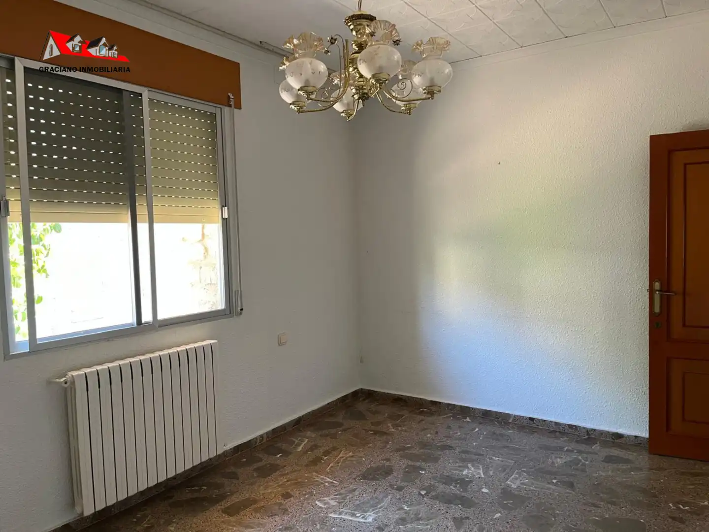 Casa aparellada amb jardí en venda a Casas de Juan Núñez, imagen 3