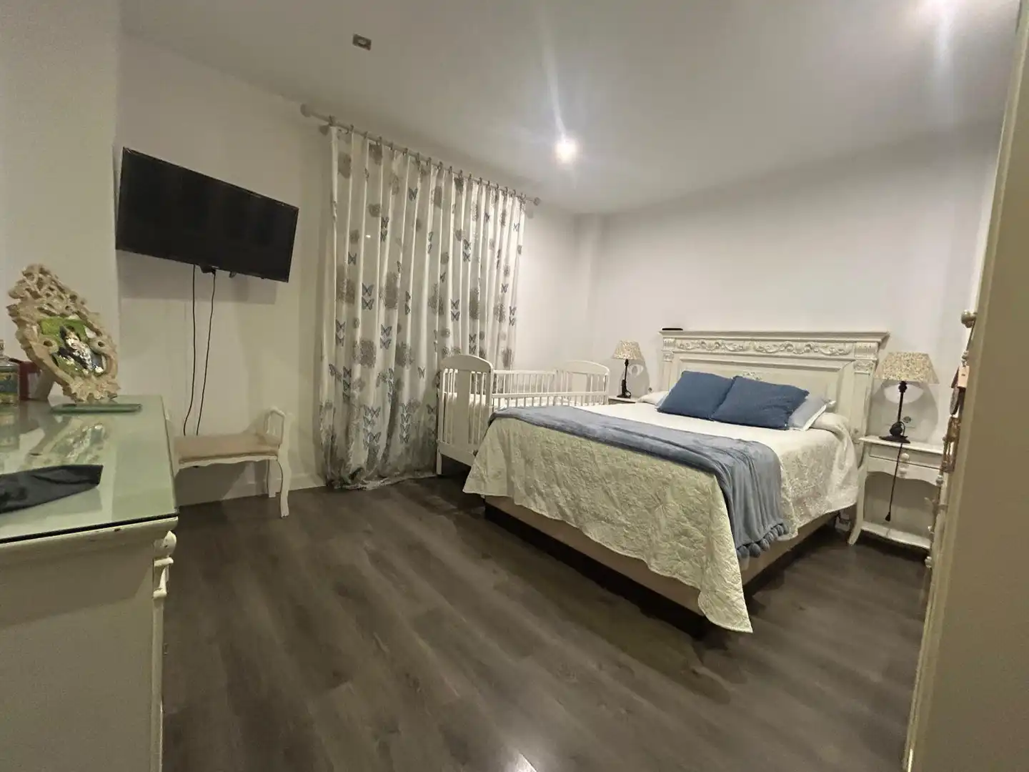 Dormitori de Apartament en venda en Villanueva de la Serena amb Aire condicionat i Moblat
