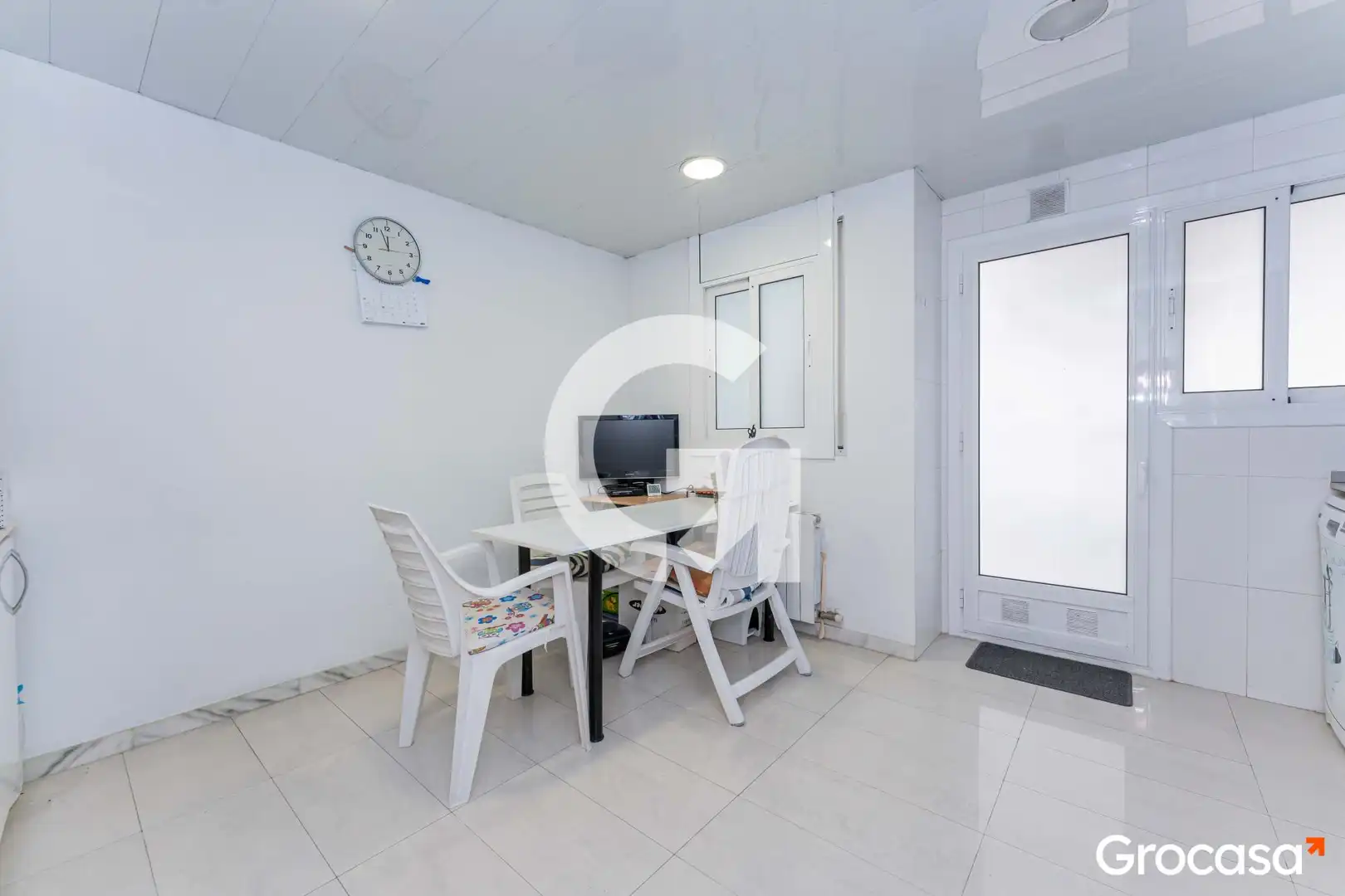 Casa adosada en venta en Cornellà de Llobregat con Aire acondicionado, Calefacción y Trastero