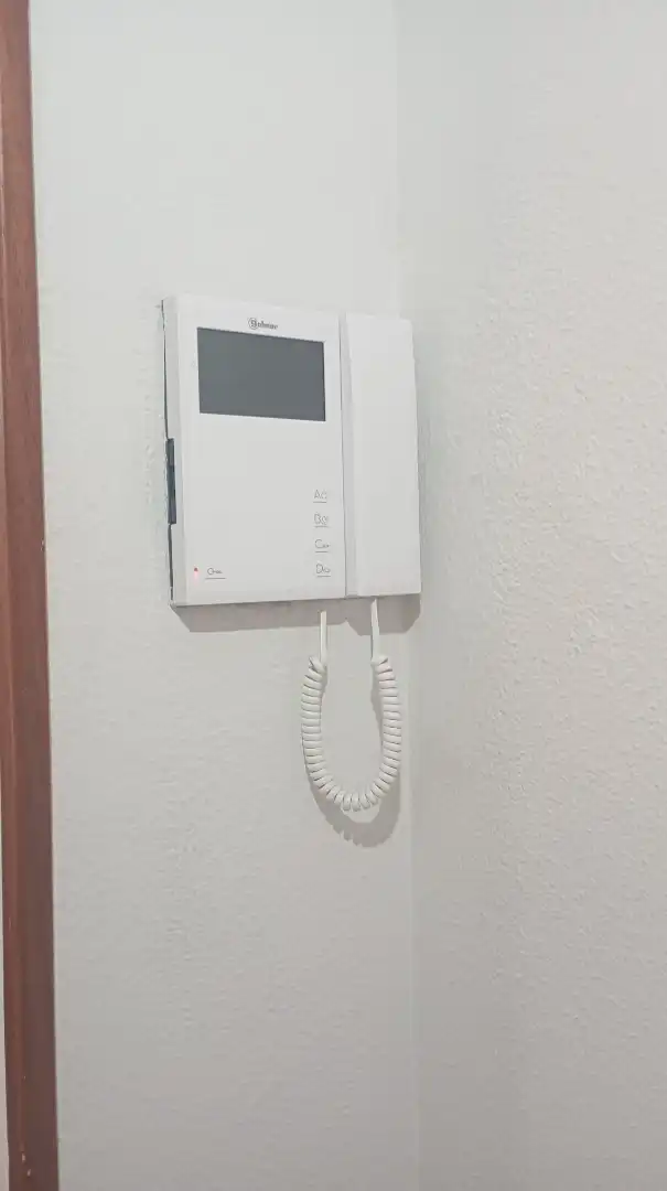 Habitación de Piso de alquiler en Zaragoza con Aire acondicionado, Calefacción y Trastero