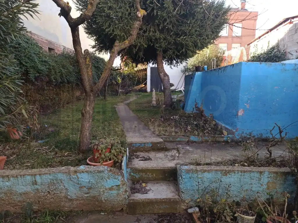 Garden of Houses for sale in Baños de Río Tobía  with Private garden, Swimming Pool and Balcony