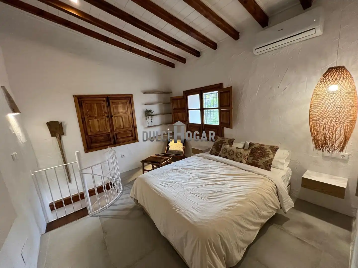 Habitación de Finca rústica en venta en Moclinejo con Aire acondicionado, Calefacción y Jardín privado