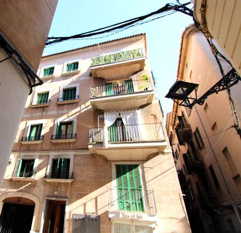 Piso en Venta en La Llotja - Born