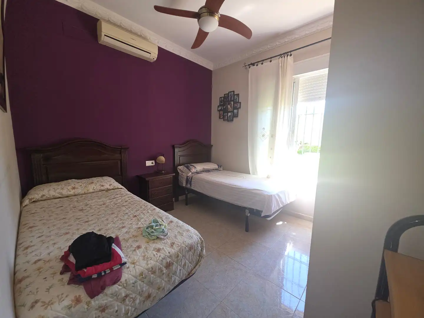 Habitación de Casa o chalet en venta en Alcalá de Guadaira con Aire acondicionado, Calefacción y Jardín privado
