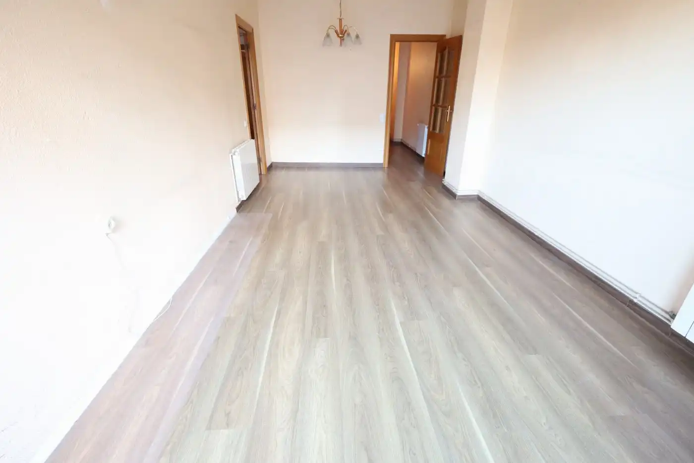 Piso en venta en Barcelona con Calefacción y Balcón