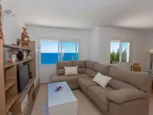 Sala d'estar de Casa o xalet de lloguer en Almuñécar amb Aire condicionat, Jardí privat i Terrassa