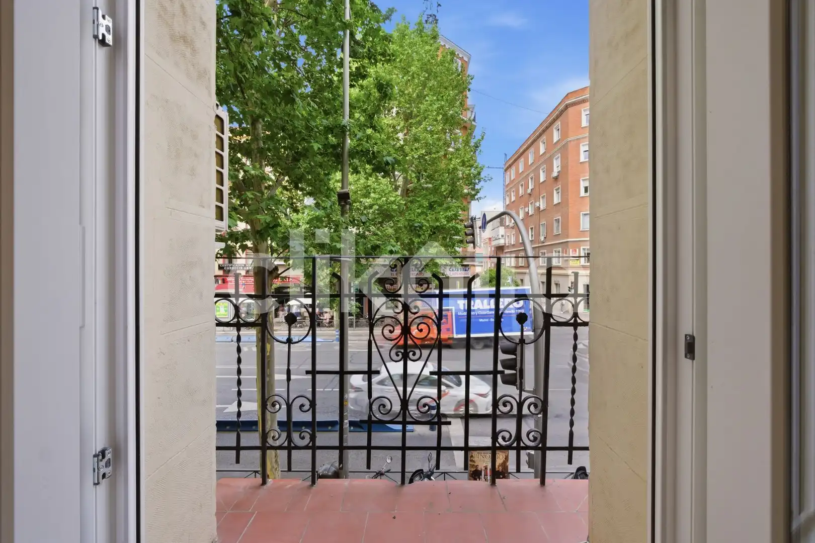 Außenansicht von Wohnung zum Verkauf in Madrid mit Klimaanlage, Heizung und Terrasse