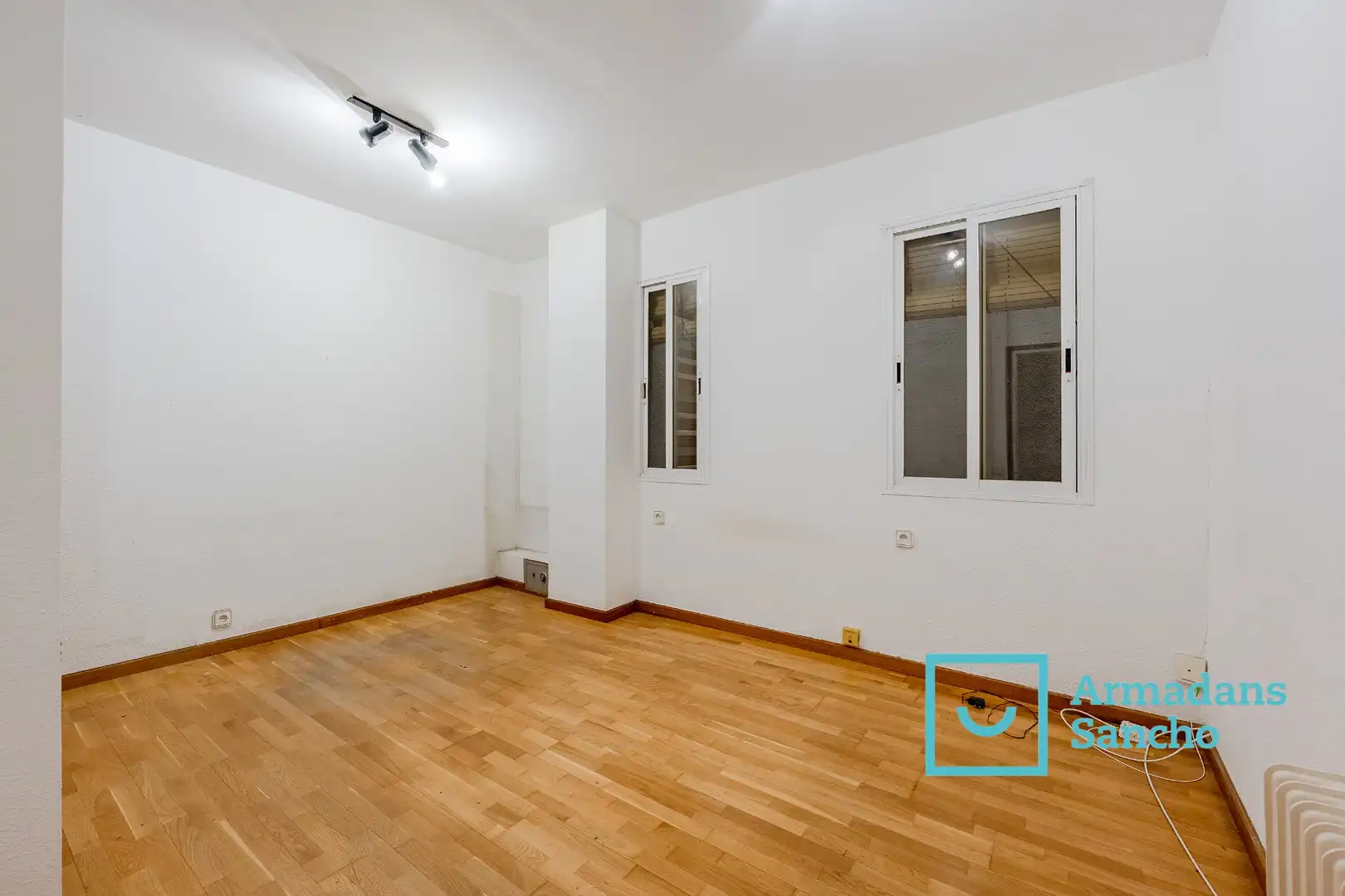 Flat for sale in Barcelona  with Parquet flooring and Balcony