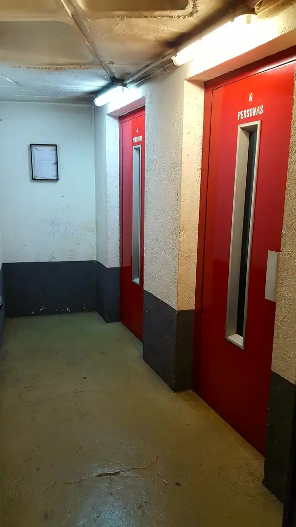 Parcheggio con ascensore in vendita a Plaça d'Urquinaona 7, imagen 7
