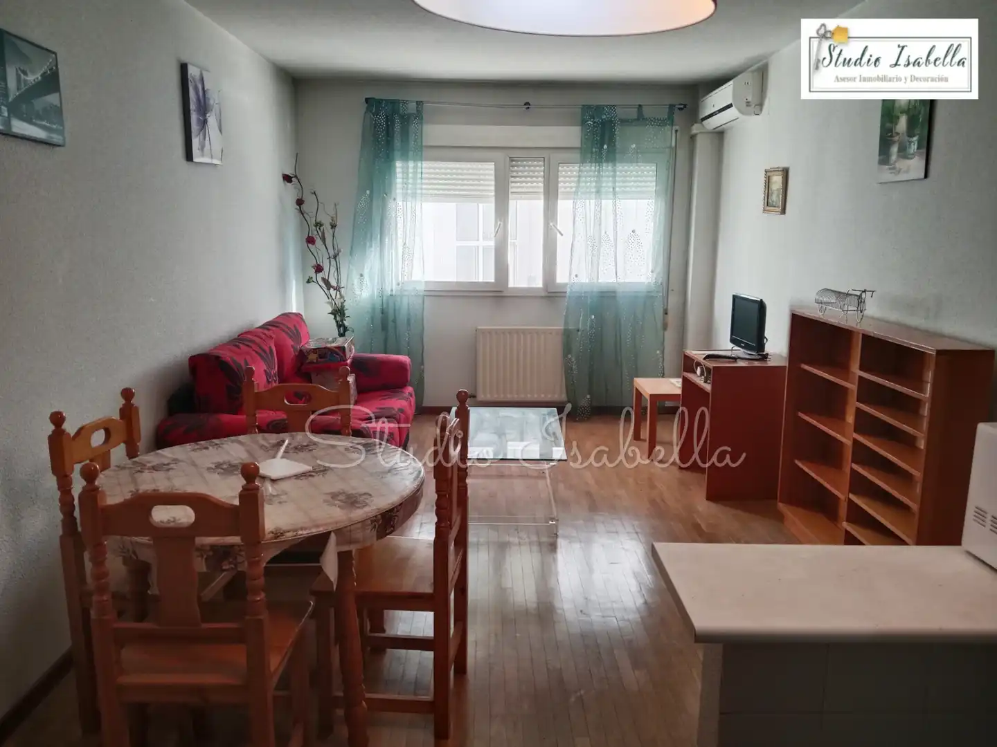 Living room of Flat for sale in  Toledo Capital  with Air Conditioner, Heating and Furnished