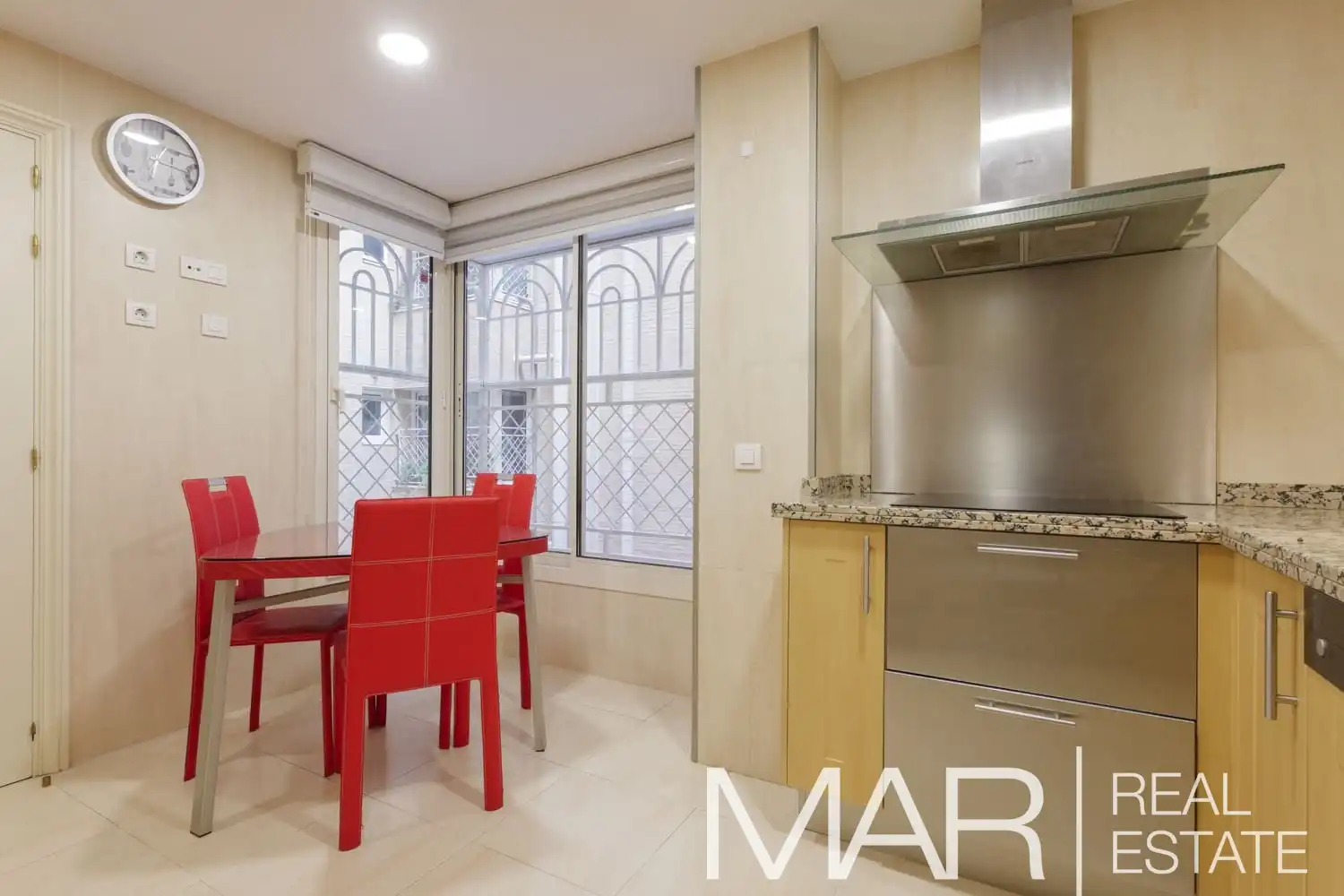 Flat for sale in Calle Nogales, Acacias