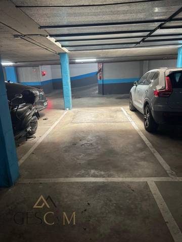 Garaje en Venta en Carrer 8 DE MARÇ en El Centre