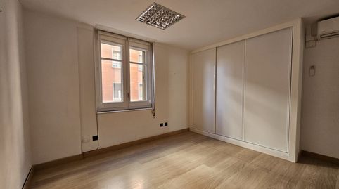 Foto 2 de Piso en venta en Calle Presidente Leopoldo Calvo Sotelo, Gran Via, Logroño