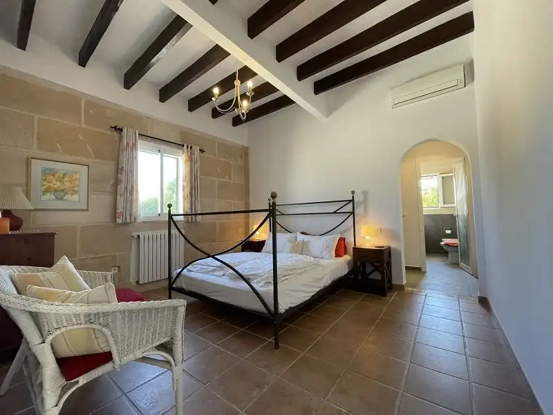 Habitación de Finca rústica en venta en Llucmajor con Aire acondicionado, Calefacción y Jardín privado