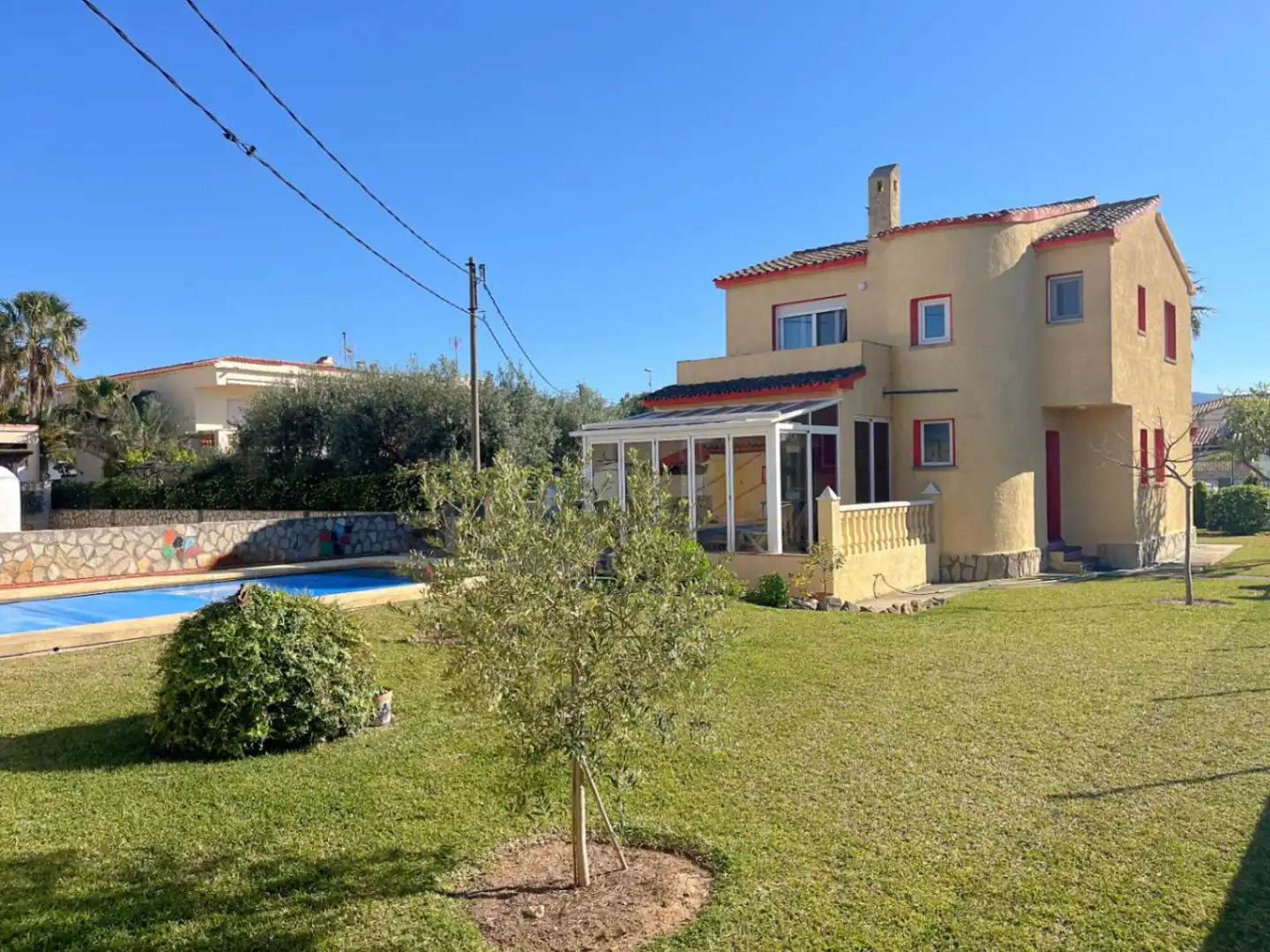 Vista exterior de Casa o chalet en venta en Dénia con Calefacción, Terraza y Piscina
