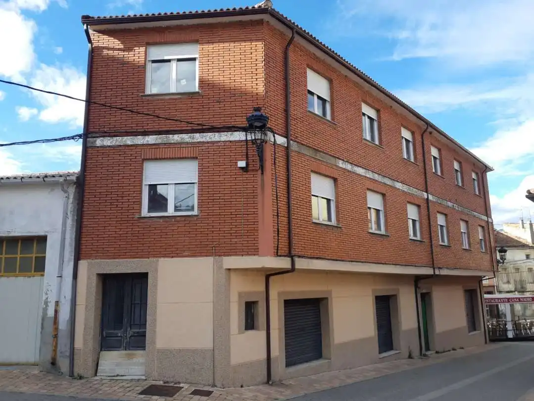Vista exterior de Casa o chalet en venta en Velilla del Río Carrión 