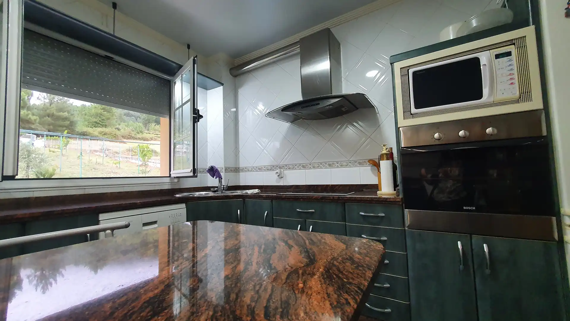 Cocina de Casa o chalet en venta en Vega de Espinareda con Calefacción, Jardín privado y Terraza