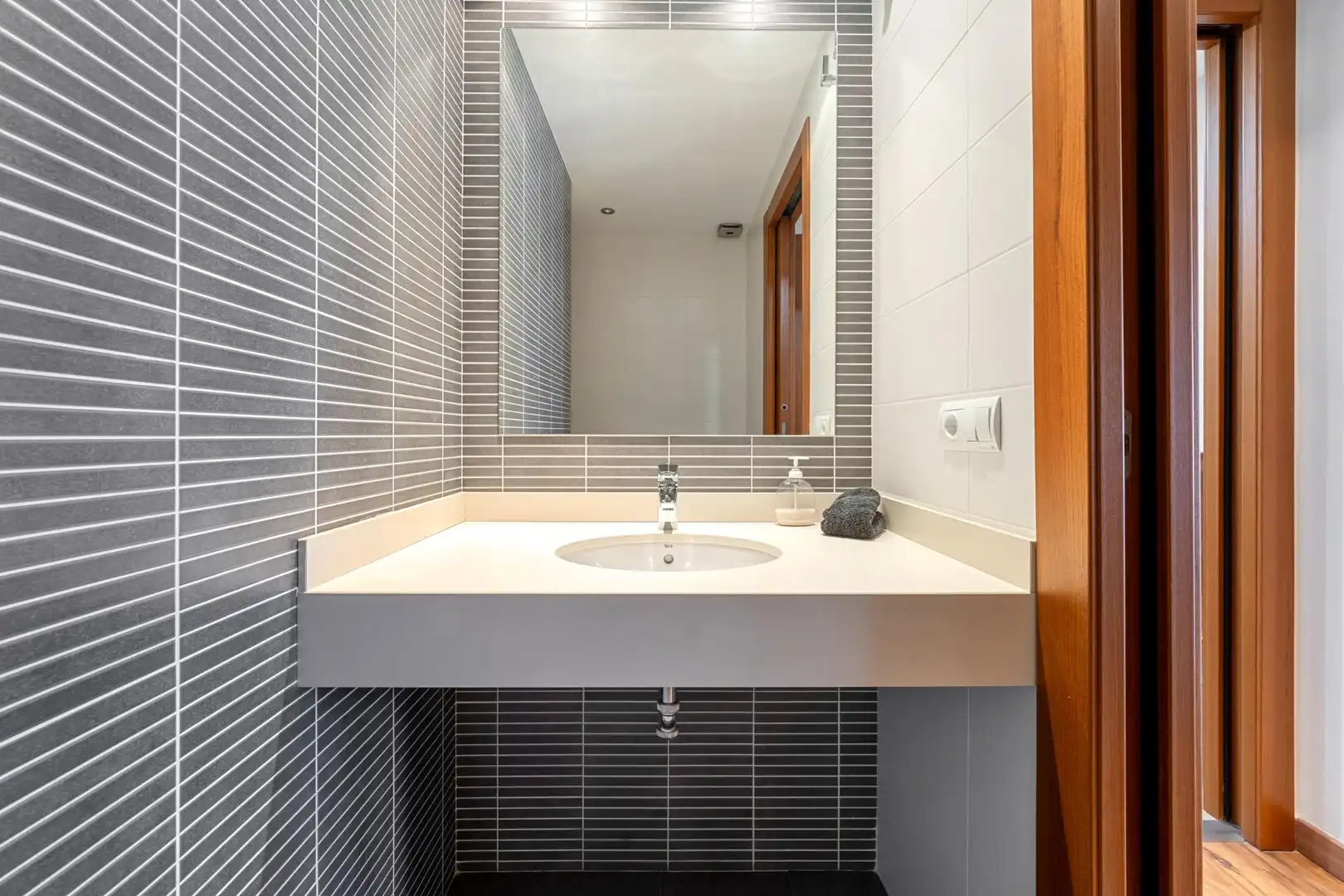 Bathroom of Flat for rent in Tarragona  with Air Conditioner, Heating and Terrace