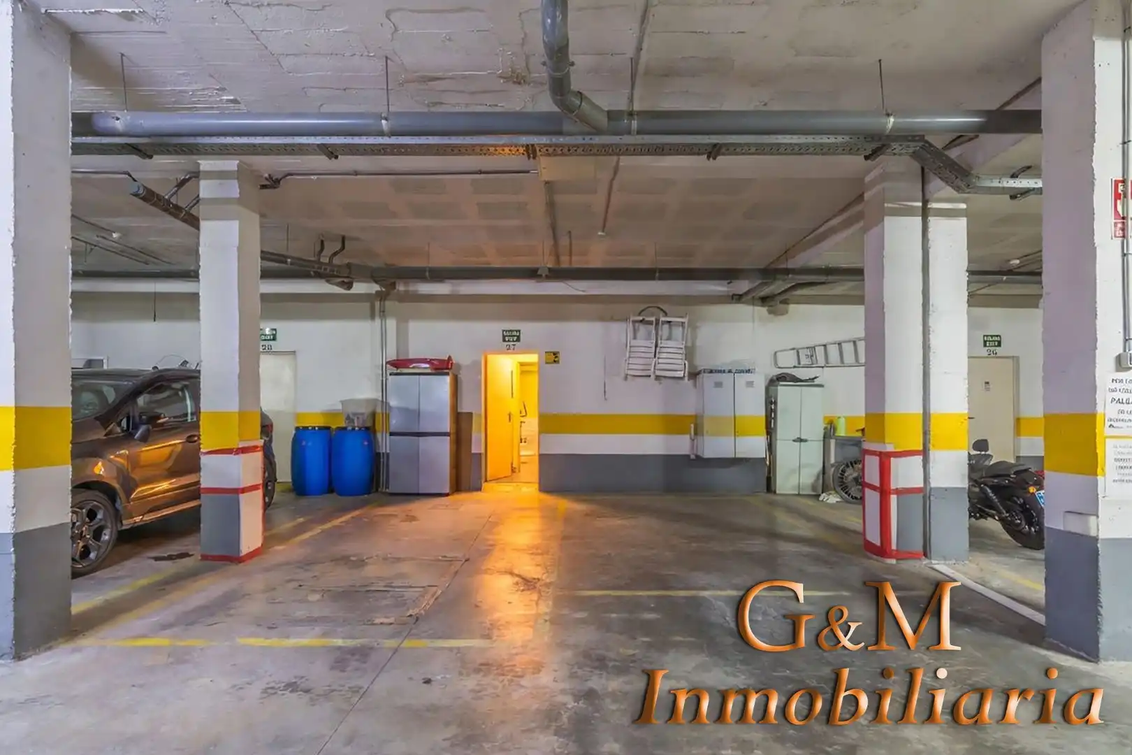 Parking de Casa adosada en venta en Alhaurín de la Torre con Aire acondicionado, Terraza y Trastero