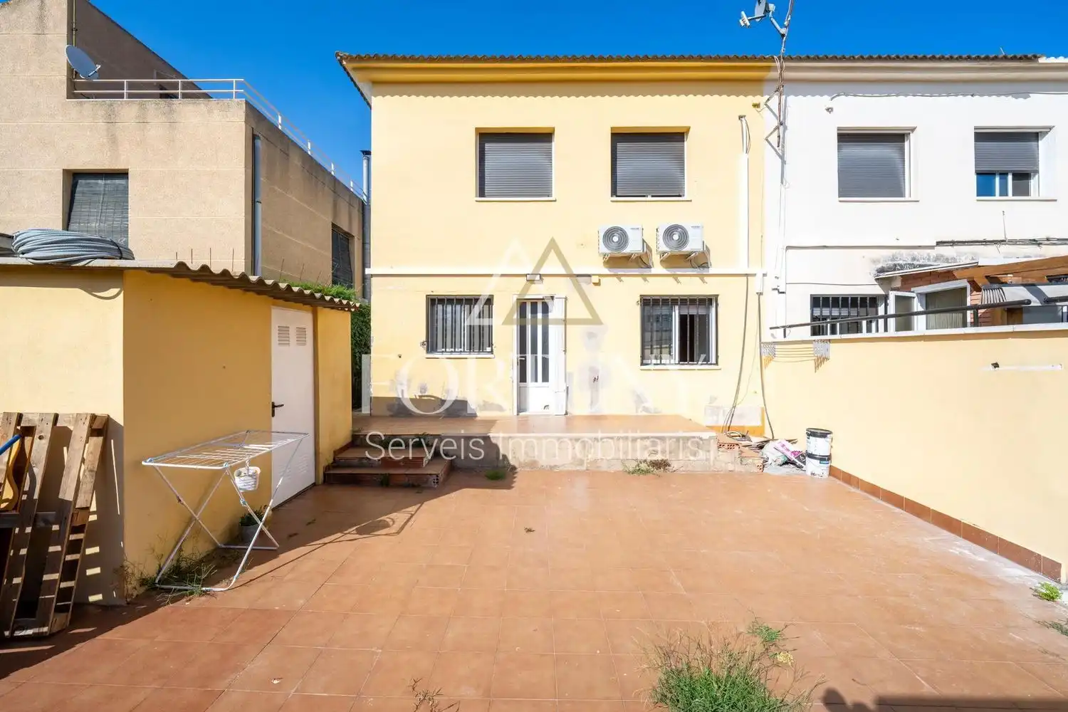 Vista exterior de Casa o xalet en venda en Reus amb Aire condicionat i Balcó