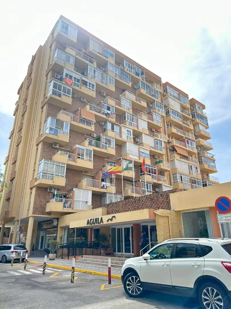 Gewerbefläche zum Verkauf in Avenida Gamonal, imagen 4
