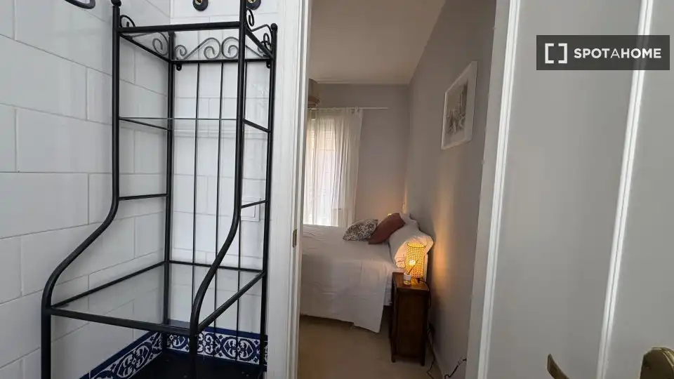 Zimmer in Triana Casco Antiguo