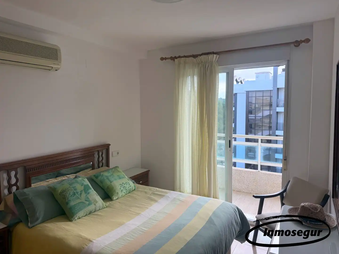 Schlafzimmer von Dachboden zum Verkauf in Salou mit Terrasse, Möbliert und Gemeinschaftspool