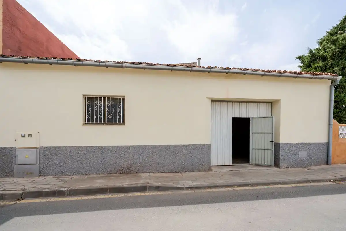 Vista exterior de Planta baja en venta en Alicante / Alacant con Aire acondicionado y Calefacción