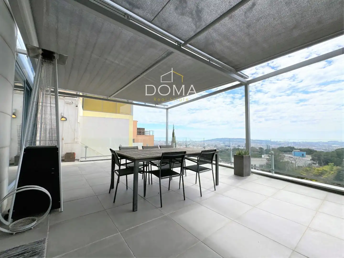 Terraza de Casa o chalet en venta en Barcelona con Aire acondicionado, Calefacción y Jardín privado