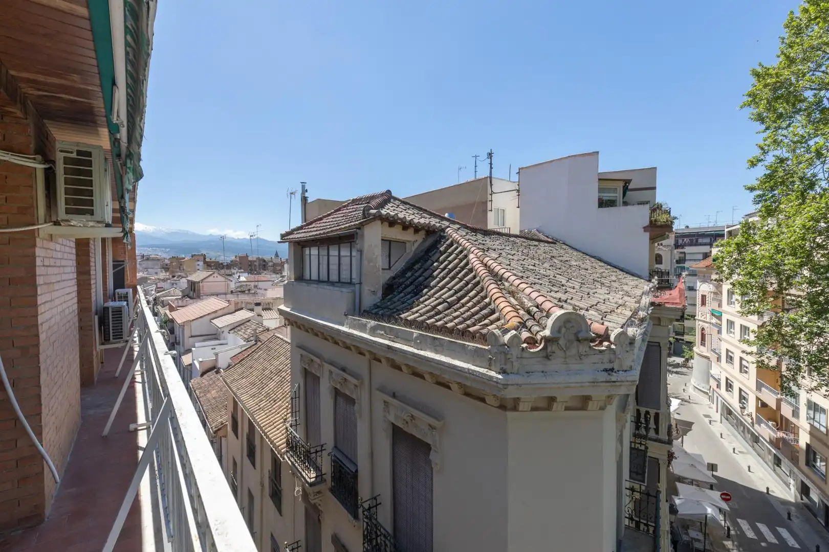 Vista exterior de Àtic de lloguer en Granada amb Aire condicionat, Calefacció i Balcó