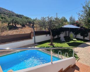 Piscina de Casa o xalet en venda en Alfarnatejo amb Terrassa