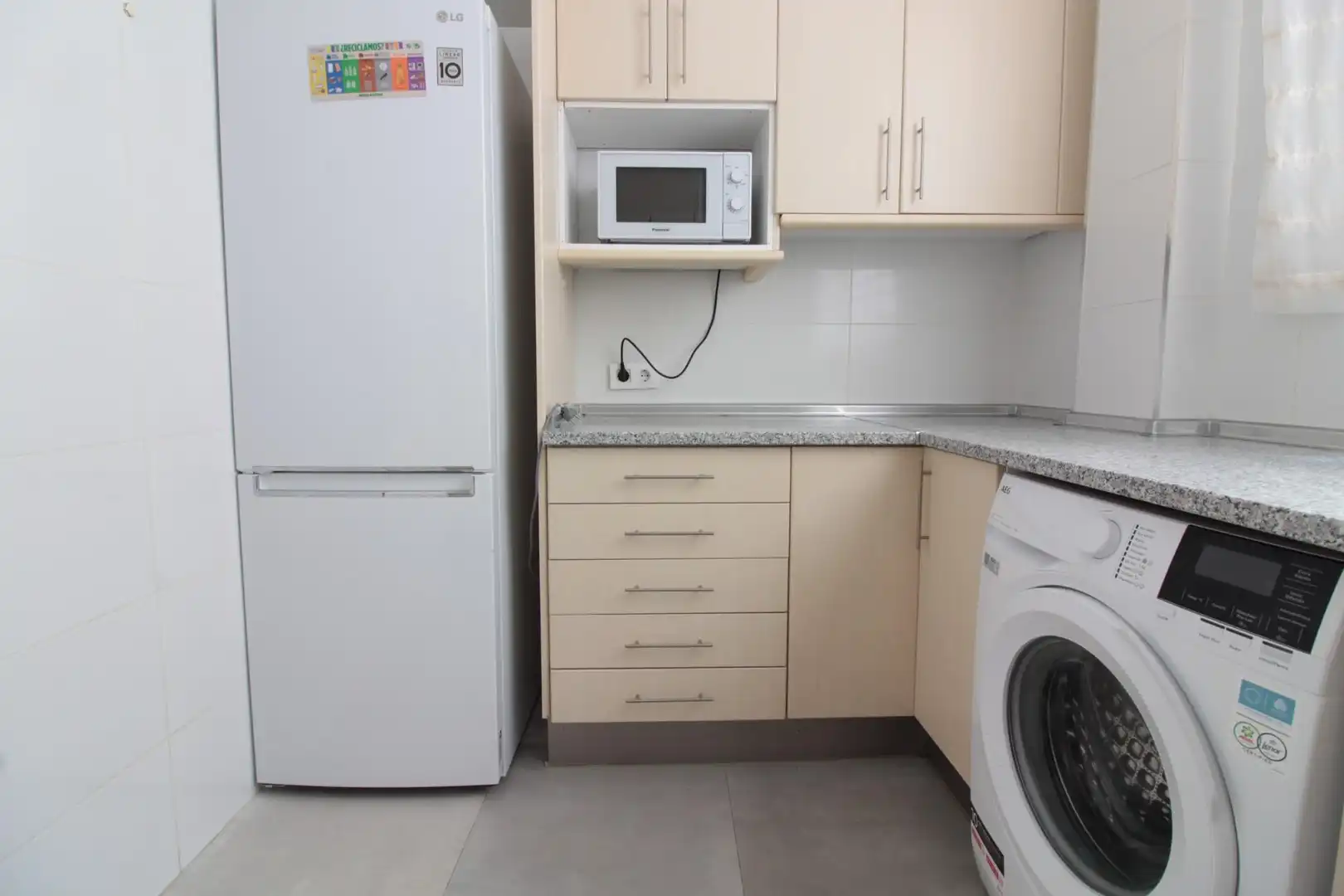 Cocina de Piso de alquiler en Valencia con Balcón