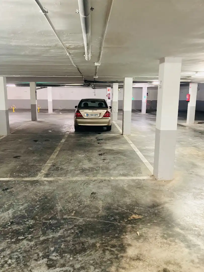 Parkplatz von Garage zum Verkauf in Dénia