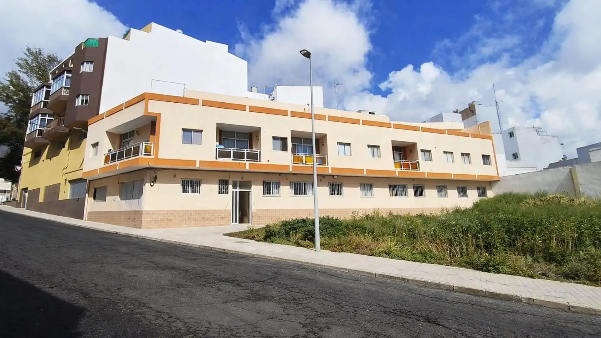 Vista exterior de Edificio en venta en  Santa Cruz de Tenerife Capital