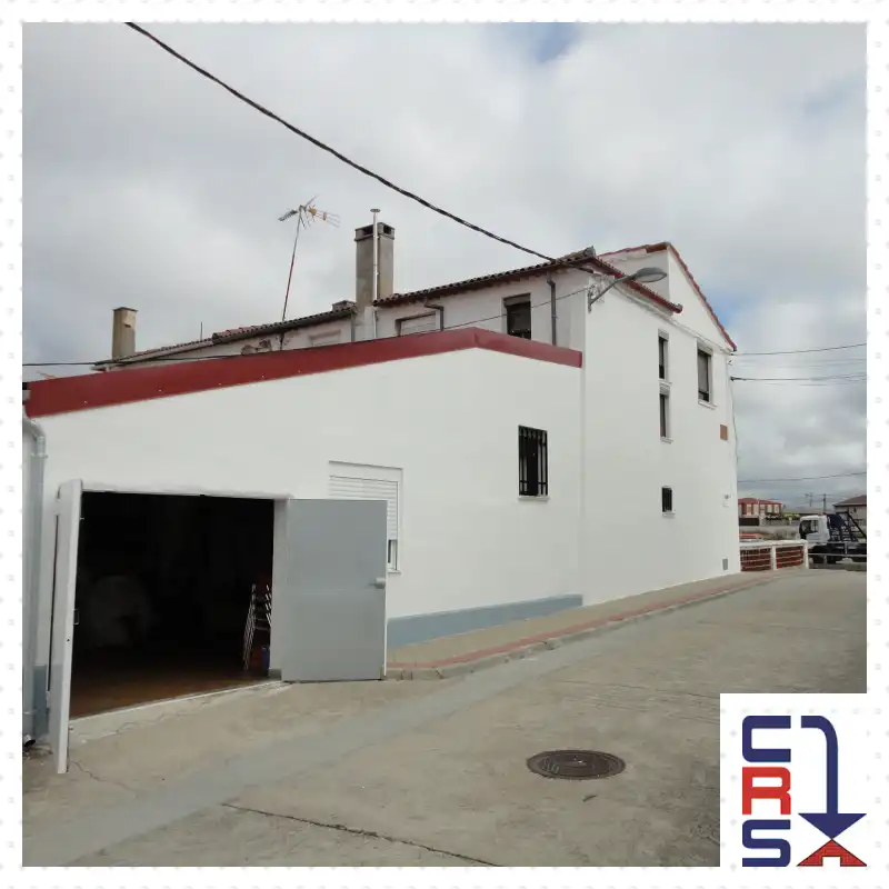 Vista exterior de Casa adosada en venta en Olmedo con Calefacción, Jardín privado y Terraza