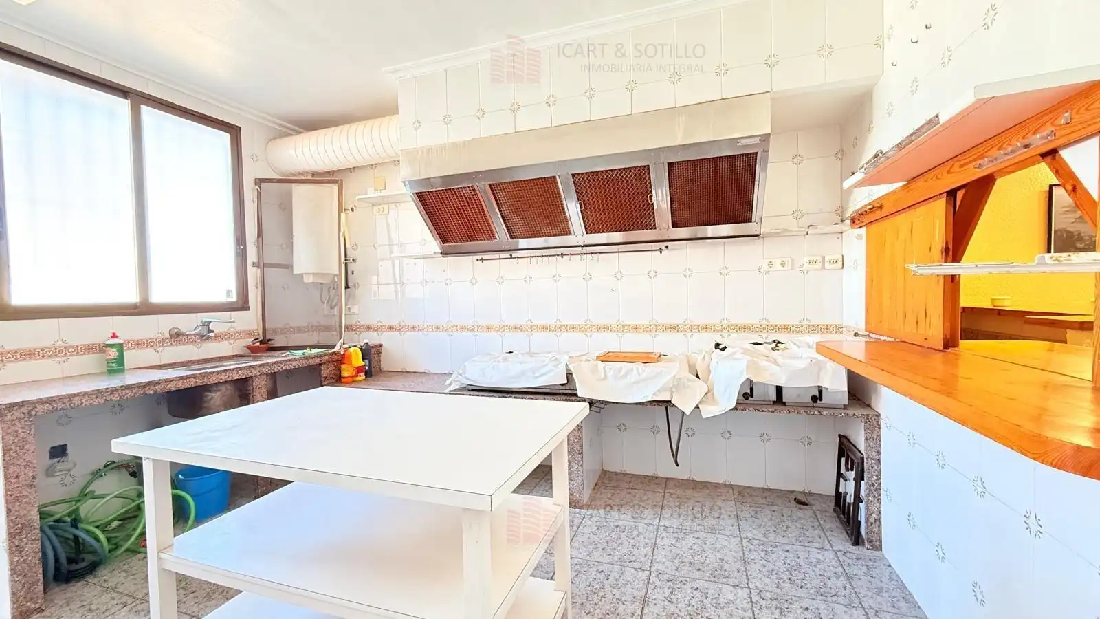 Cuina de Local en venda en Peñíscola / Peníscola amb Terrassa