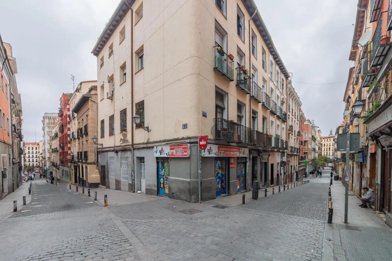 Vista exterior de Piso en venta en Madrid
