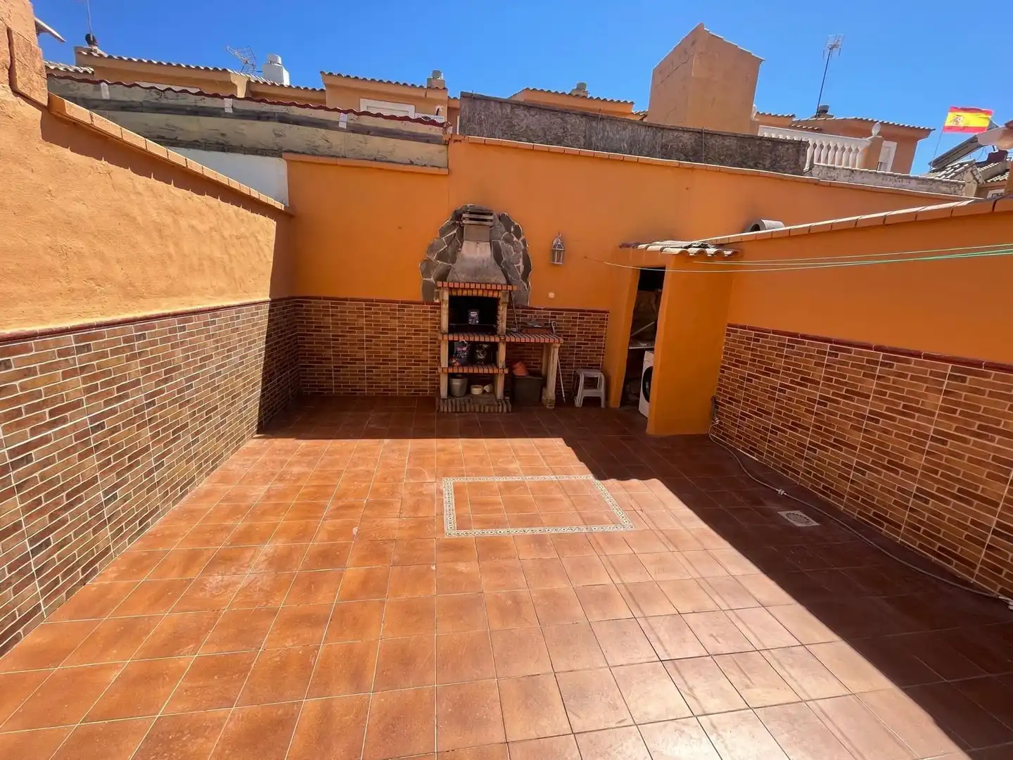 Terraza de Casa adosada de alquiler en Algeciras con Piscina comunitaria