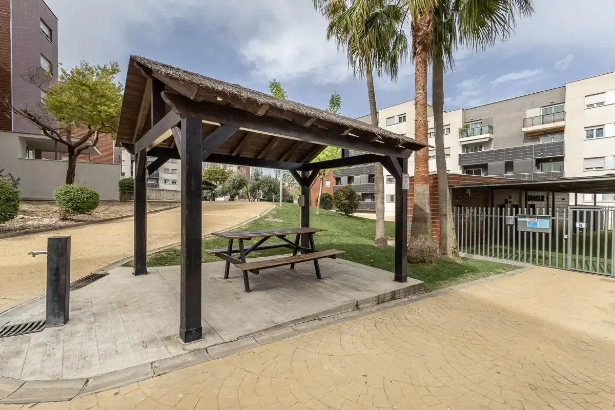 Terrassa de Pis en venda en Alhendín amb Aire condicionat, Calefacció i Jardí privat