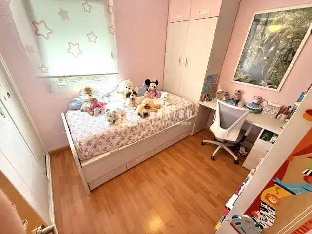 Habitación de Piso en venta en Madrid con Aire acondicionado, Calefacción y Jardín privado