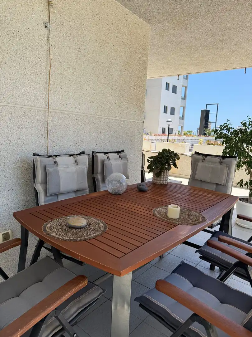 Terrassa de Apartament en venda en Adeje amb Terrassa, Piscina i Moblat
